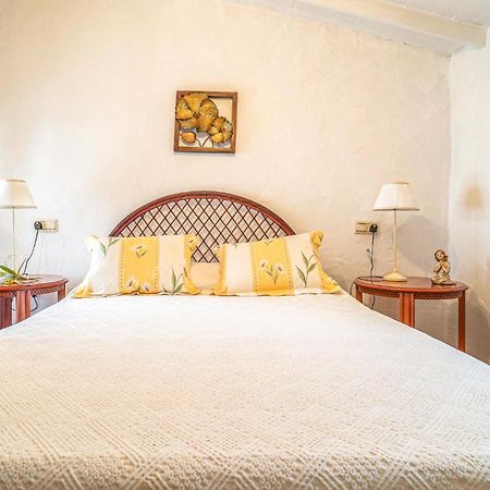Gorgeous Home In Cajiz With Wifi Cajis Luaran gambar