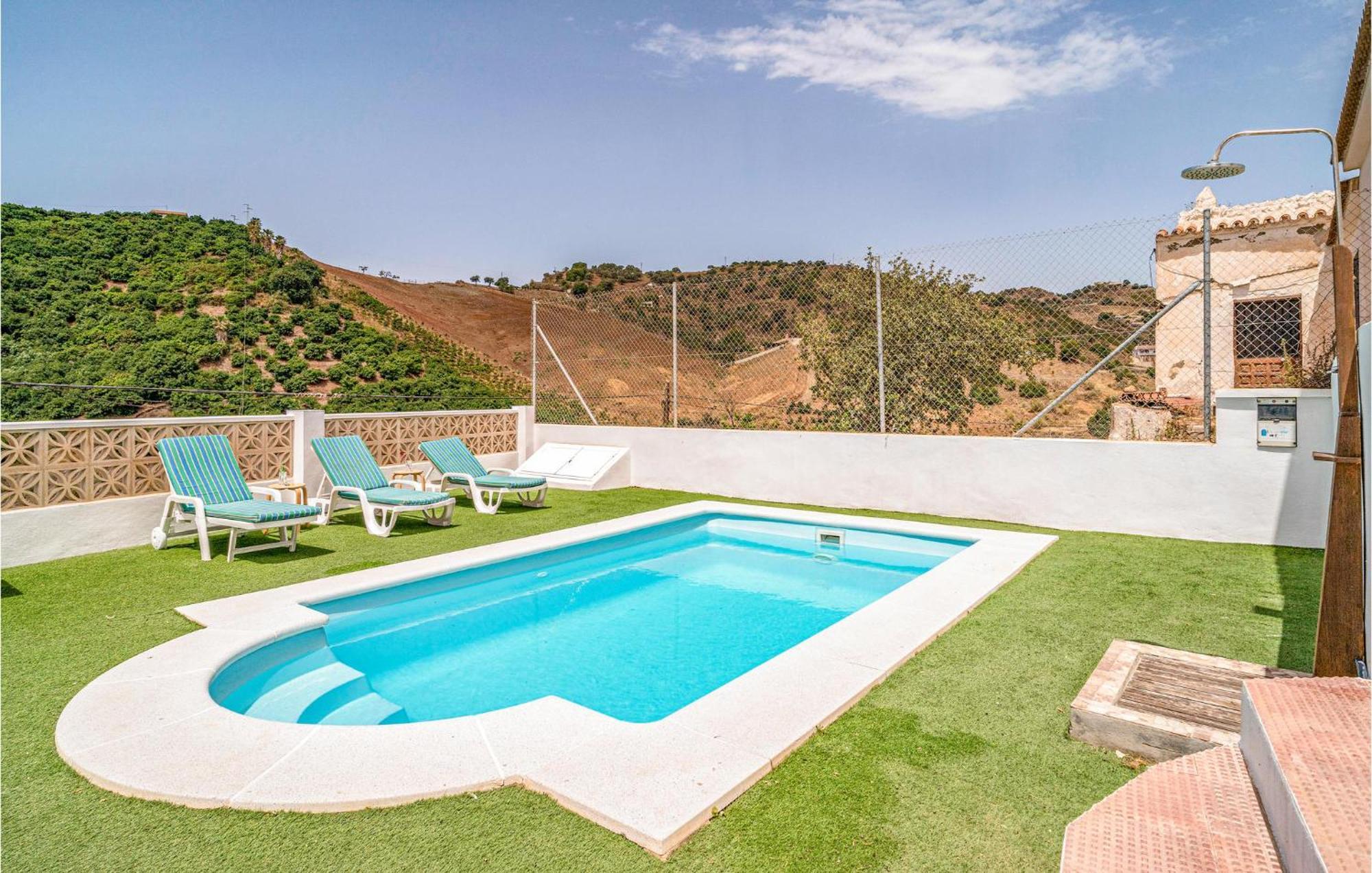 Gorgeous Home In Cajiz With Wifi Cajis Luaran gambar