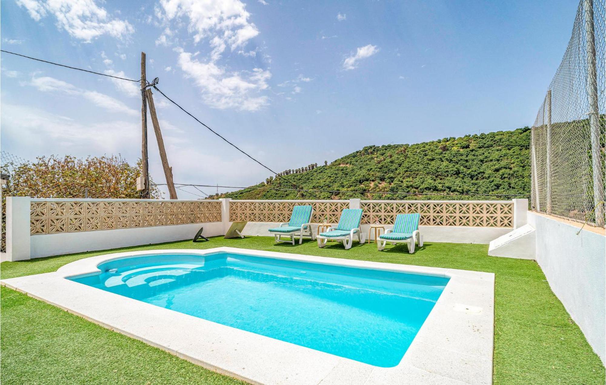 Gorgeous Home In Cajiz With Wifi Cajis Luaran gambar